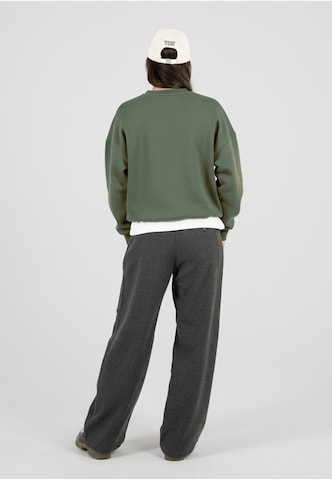 Prohibited Sweatshirt 'Berlin' in Grün