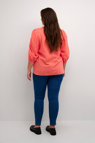 KAFFE CURVE - Blusa 'Jolana' en rojo