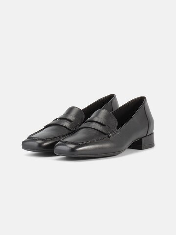 VAGABOND SHOEMAKERS - Sapato Slip-on 'DEBBI' em preto