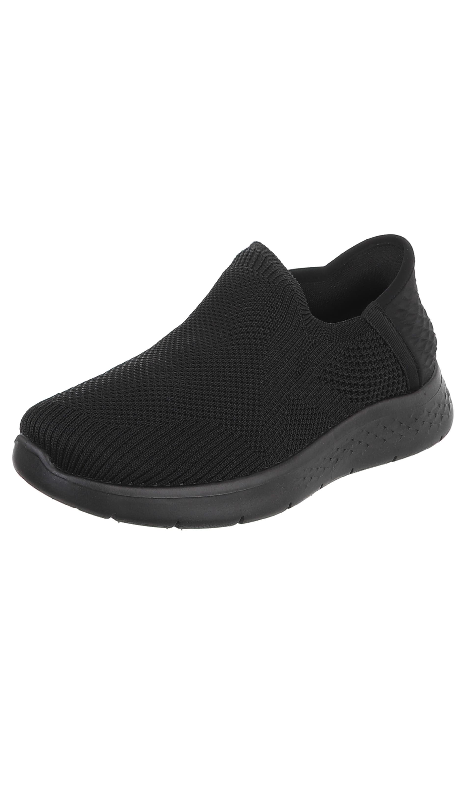 CoolWalk Classic Flats in Black: front