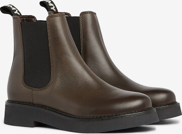 Tommy Jeans Chelsea Boots in Brown