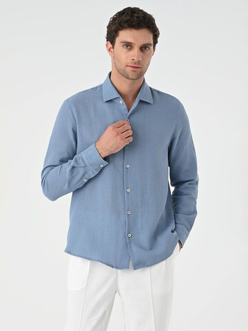 Antioch - Ajuste regular Camisa en azul: frente