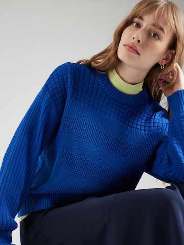 ESPRIT Sweter w kolorze niebieski