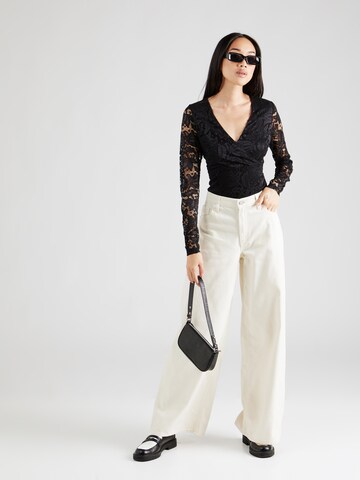 ABOUT YOU Shirt 'Nadia' in Black