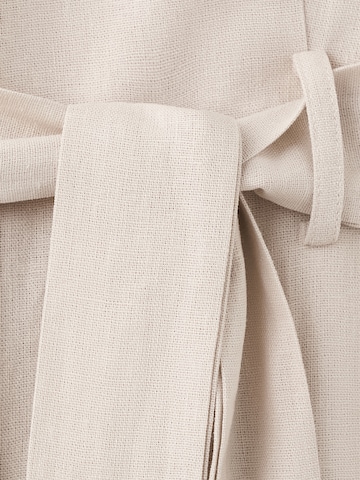 Tuta jumpsuit di MANGO in beige
