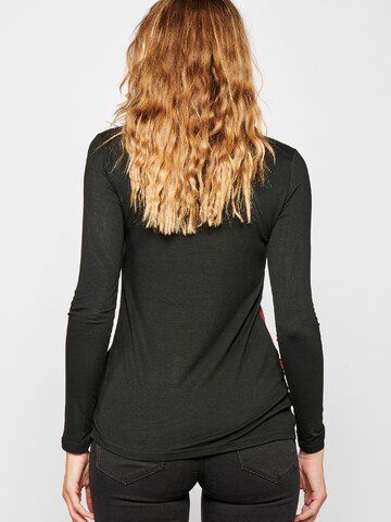 KOROSHI Shirt in Red