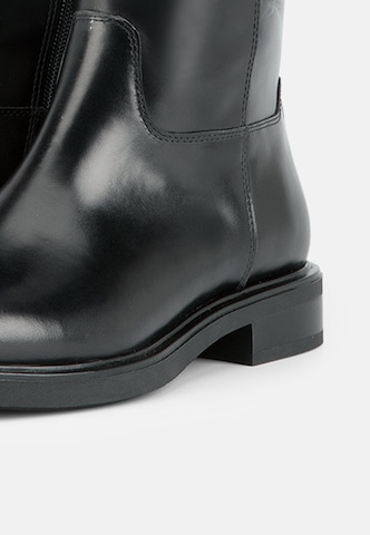 VAGABOND SHOEMAKERS Čižmy 'FREYA' - Čierna