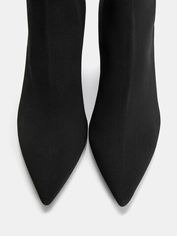 Stivaletto di Pull&Bear in nero