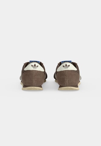 ADIDAS ORIGINALS Platform trainers '1609ER' in Brown
