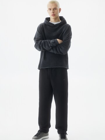 Pull&Bear Loose fit Trousers in Black