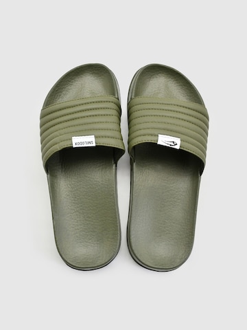 Chaussure basse ' Riever ' Smilodox en vert : devant