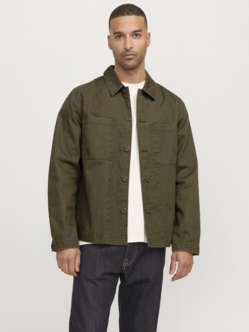 R.D.D. ROYAL DENIM DIVISION Jacke in Grün: Vorderseite