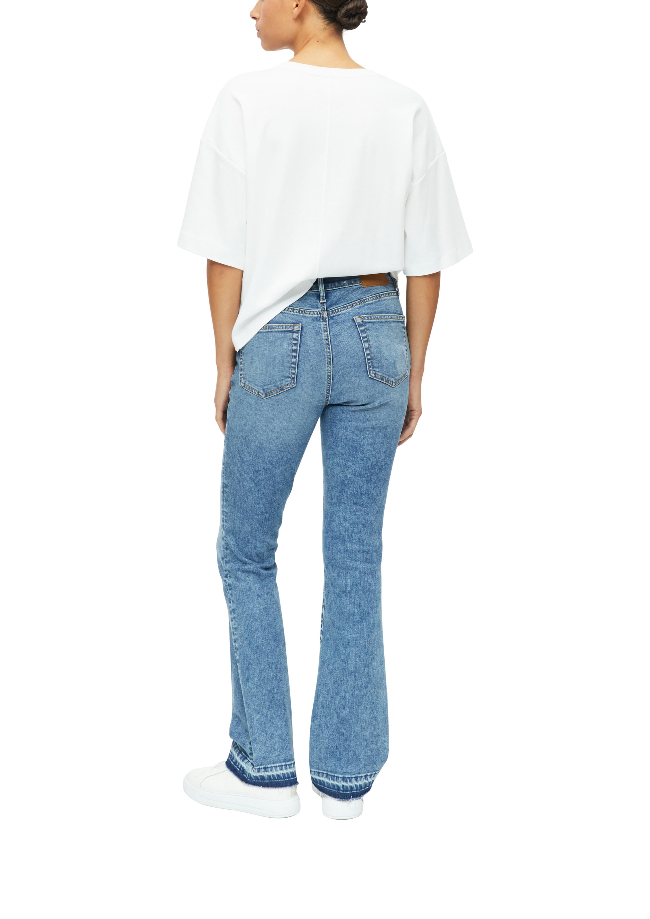 s.Oliver Flared Jeans 'Beverly' in Blauw: terug