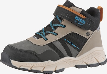 pilka Dockers by Gerli Auliniai: priekis