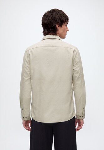 Regular fit Camicia di Lindbergh in beige: dietro
