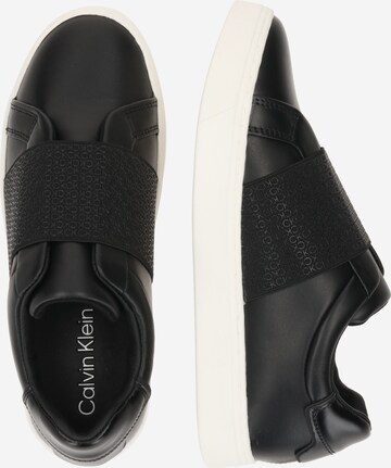 Calvin Klein Trampki slip on w kolorze czarny