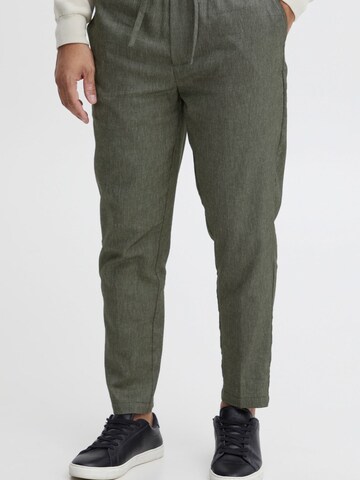 Casual Friday Regular Broek ' CGPilou ' in Groen: voorkant