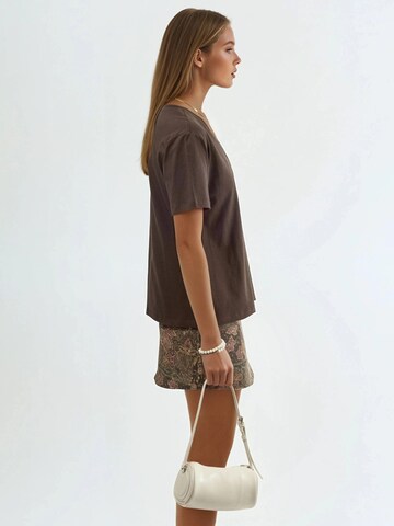 Busem Shirt in Bruin