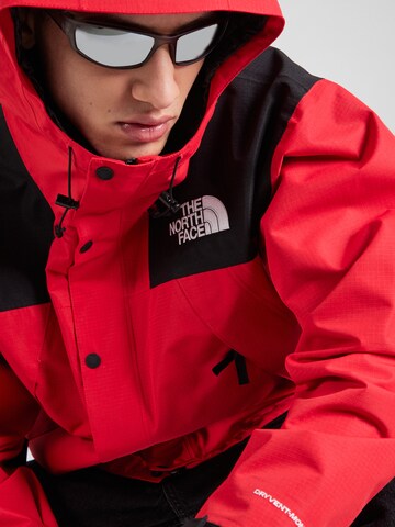 THE NORTH FACE Outdoorjacka 'MOUNTAIN' i röd