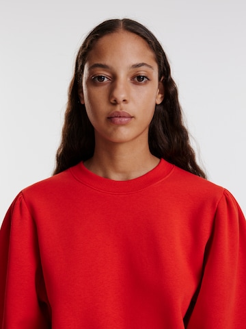 EDITED Sweatshirt 'Tamy' in Rot