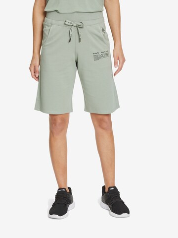 Betty Barclay Regular Pants in Green: front