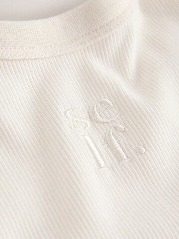 self. Body in Beige