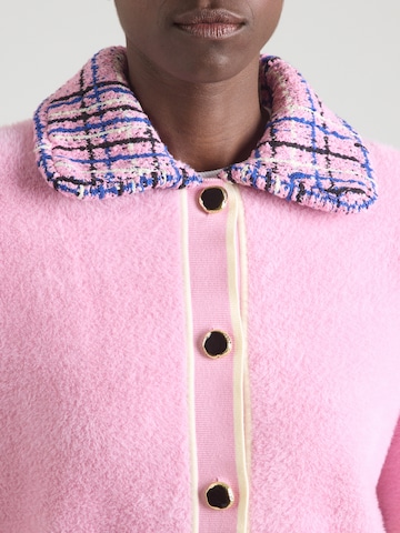 Geacă tricotată 'JOILU' de la Essentiel Antwerp pe roz