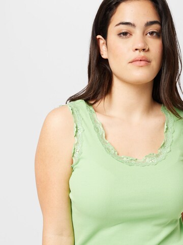 Fransa Curve Top in Green