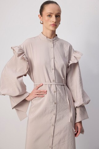 Touche Prive Dress in Beige