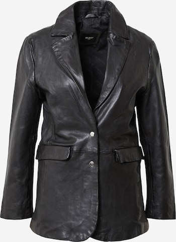 BE EDGY Blazer in Black: front
