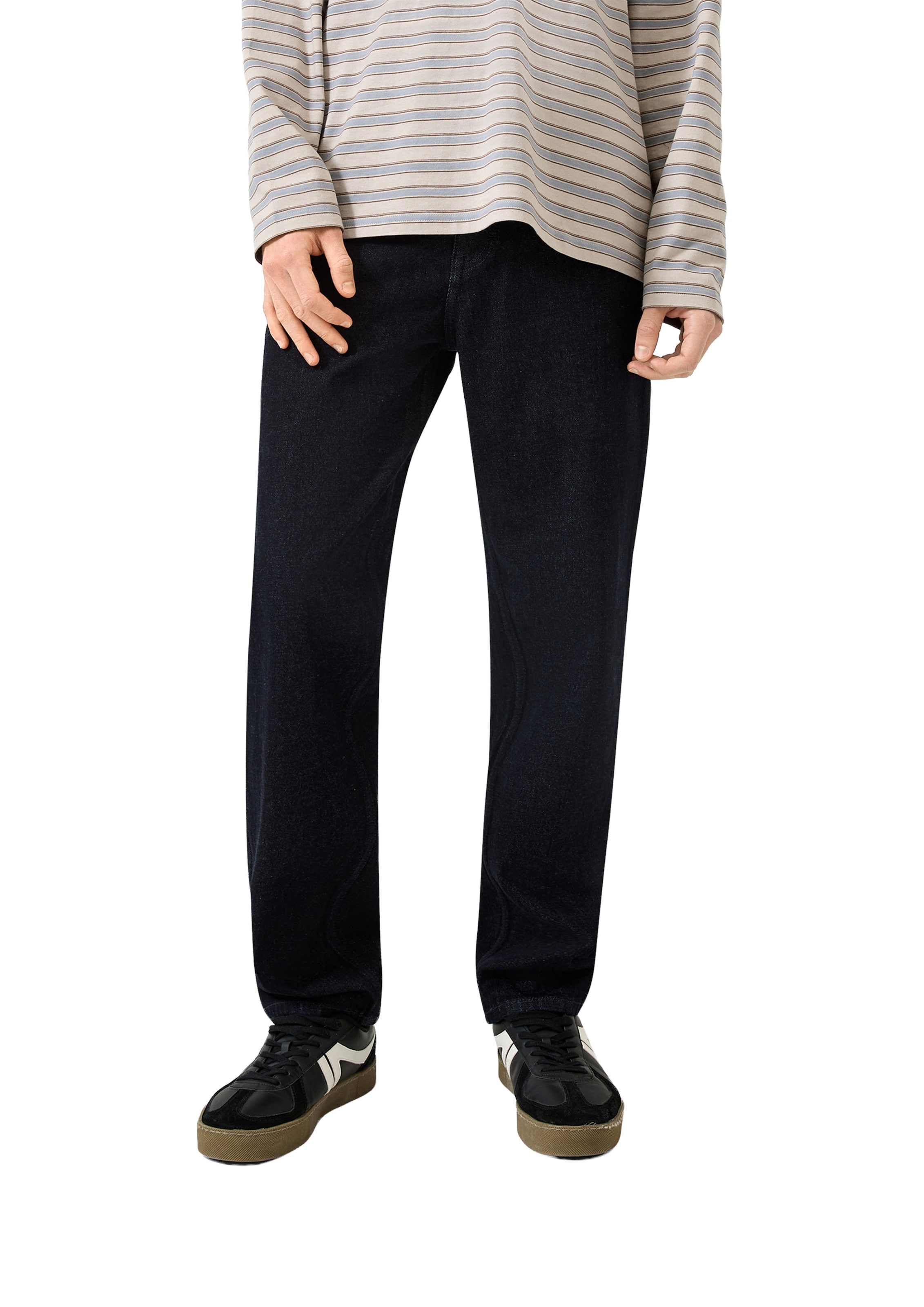QS Regular Jeans in Blauw: voorkant