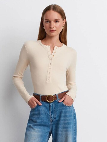 Maglietta di Dilvin in beige: frontale
