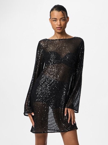 PIECES - Vestido en negro: frente