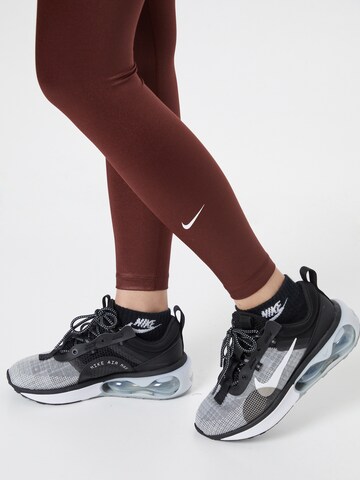 NIKE Skinny Sporthose in Braun