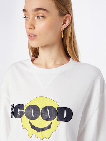 T-Shirt 'Finn' by Jannik Stutzenberger' ABOUT YOU Limited en blanc