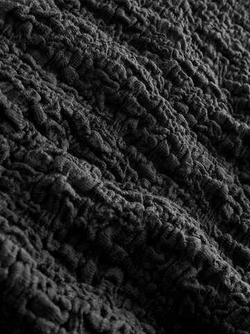 Robe Next en noir
