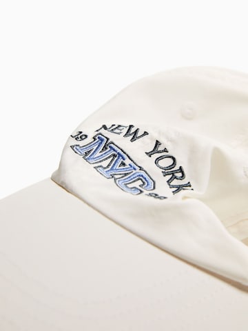 Casquette Bershka en blanc