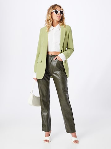 Regular Pantaloni 'Haze' de la Hosbjerg pe verde