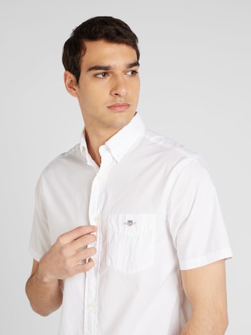 GANT Regular Fit Skjorte i hvid