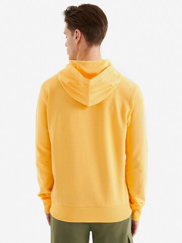 WESTMARK LONDON Sweatshirt 'CORE' in Oranje