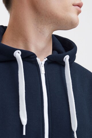 !Solid Zip-Up Hoodie 'Olli' in Blue