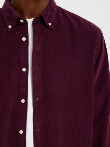 SELECTED Regular fit Button Up Shirt 'SLHDanni' in Red