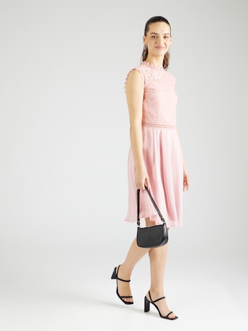 Robe de cocktail APART en rose