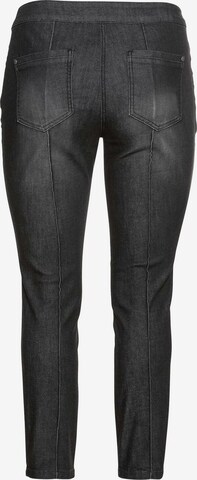 SHEEGO Skinny Jeans in Schwarz