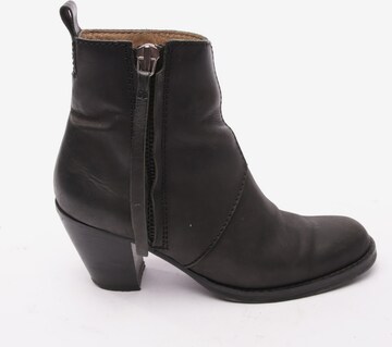 Acne Dress Boots in 38 in Black: front