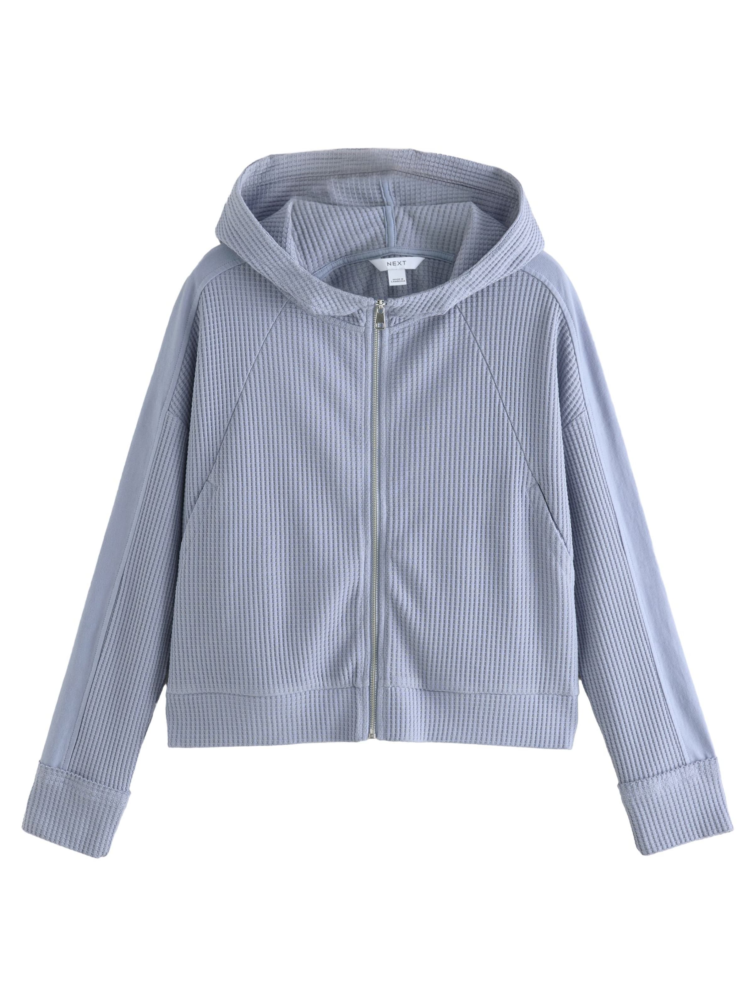 zils Next Sportiska jaka: no priekšpuses