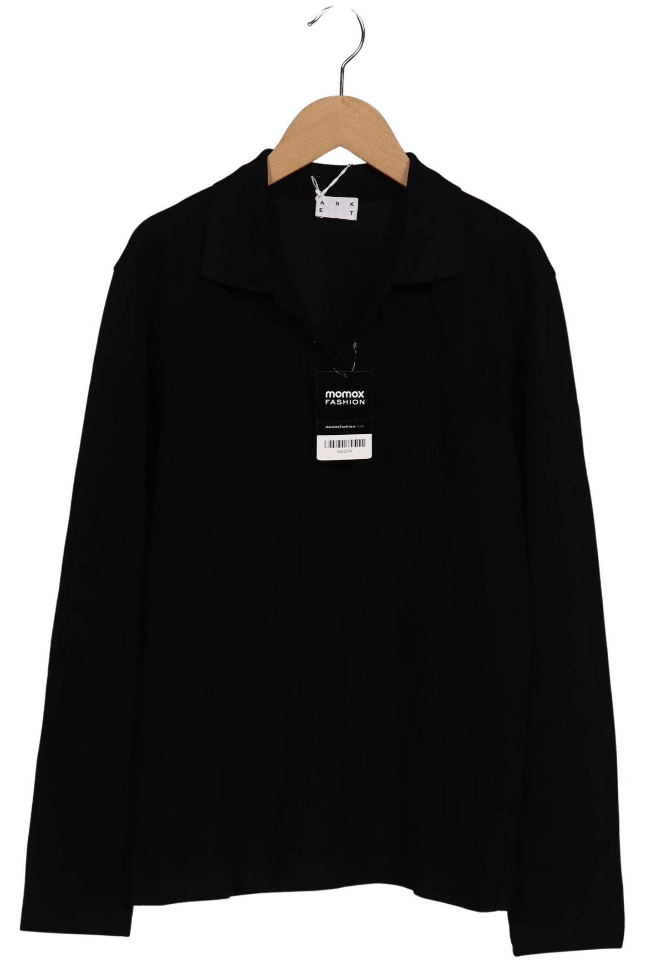 Asket Shirt in S in Black: front