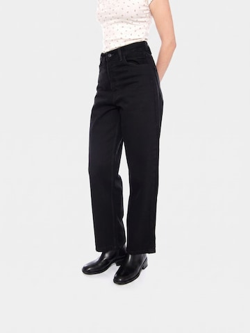 Carhartt WIP Luźne Spodnie 'W' Brandon Pant' w kolorze czarny: przód