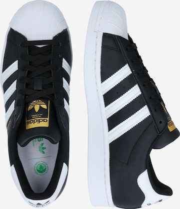 ADIDAS ORIGINALS - Sapatilhas baixas 'Superstar Vegan' em preto