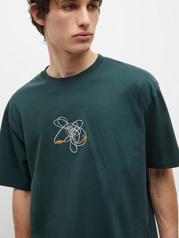 Pull&Bear T-Shirt in Grün